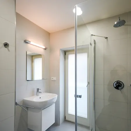 D22 Luxury Old Town Апартаменты *